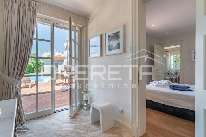 ISTRA, POREČ (OKOLICA) - Bezvremenska vila s bazenom - investicija u luksuz