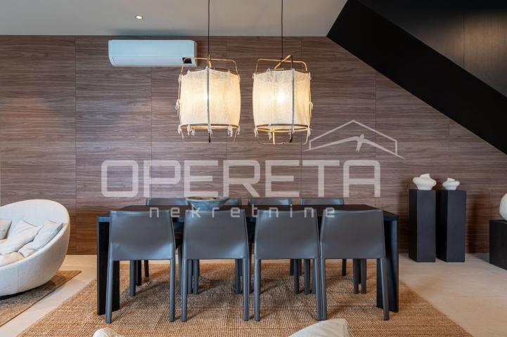 Istra, Poreč okolica - moderna vila s bazenom i pogledom na more
