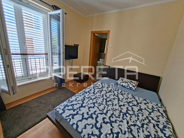 *** Splitska, Brač - Ekskluzivna villa s panoramskim pogledom na more ***
