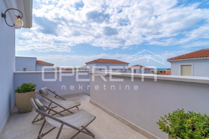 ISTRA, POREČ (OKOLICA) - Bezvremenska vila s bazenom - investicija u luksuz