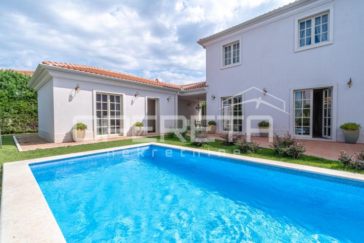ISTRA, POREČ (OKOLICA) - Bezvremenska vila s bazenom - investicija u luksuz