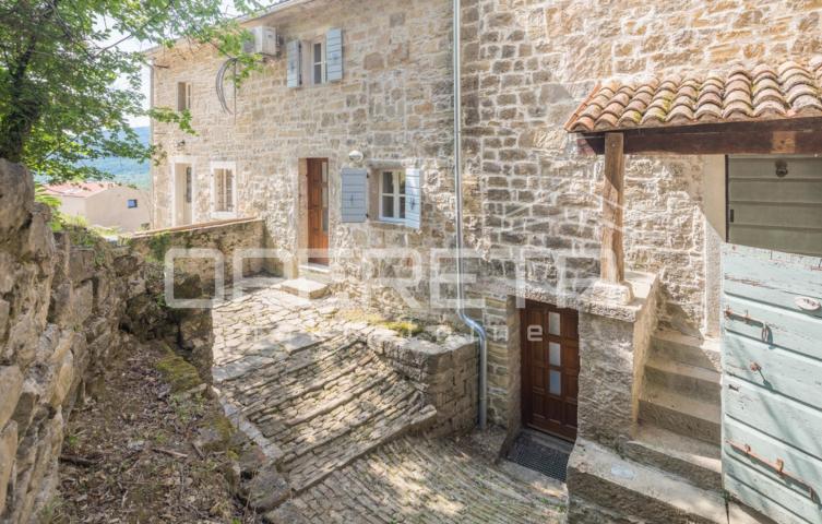 Prodaja, Kuća, Motovun, Motovun, Samostojeća, 220m2