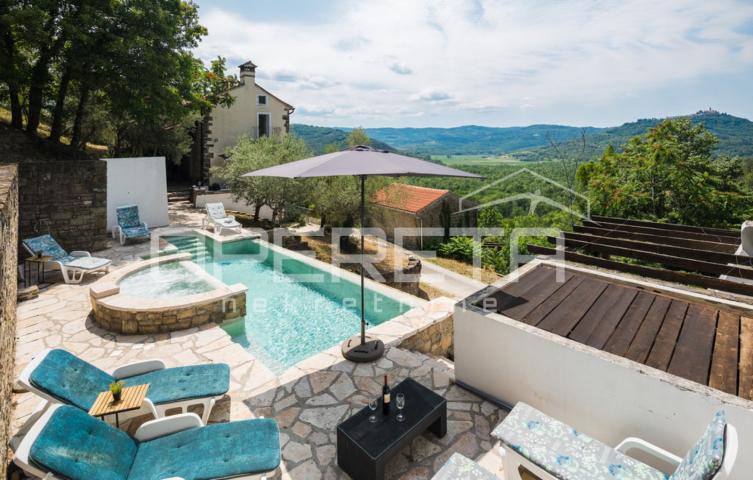 Prodaja, Kuća, Motovun, Motovun, Samostojeća, 220m2