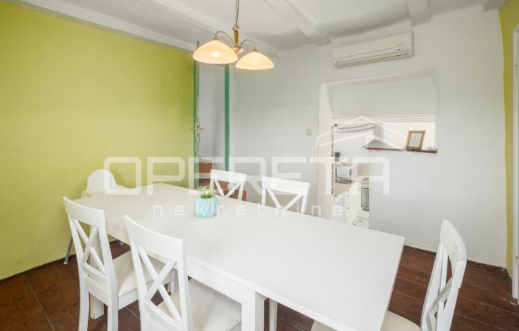 Prodaja, Kuća, Motovun, Motovun, Samostojeća, 220m2