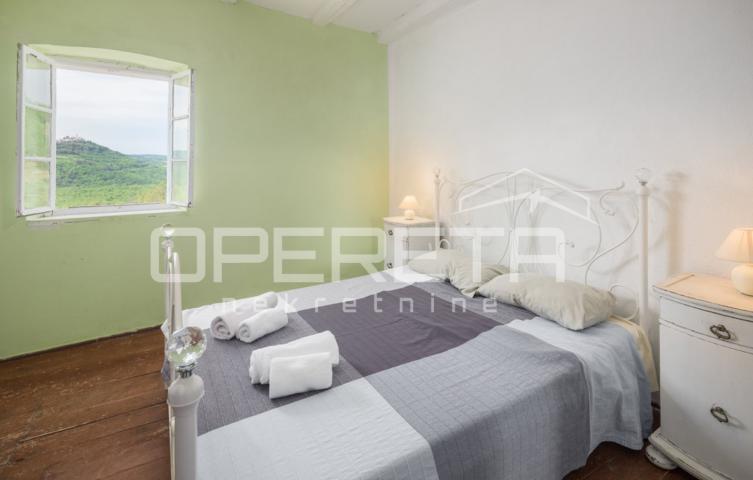 Prodaja, Kuća, Motovun, Motovun, Samostojeća, 220m2