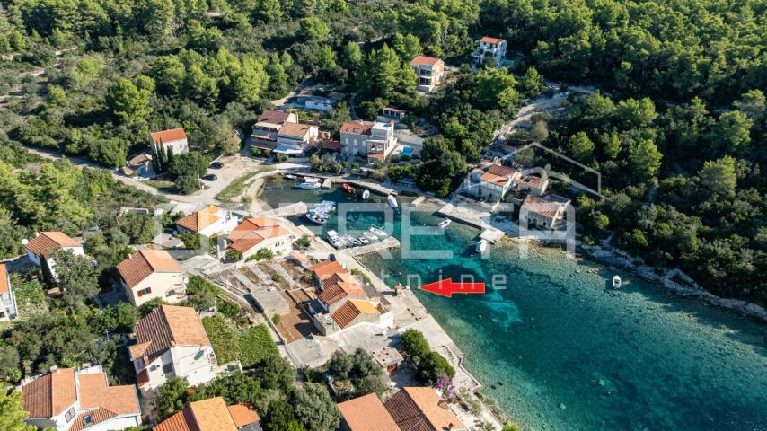 Kuća s potencijalom na atraktivnoj lokaciji, uvala Tri Porte, Korčula