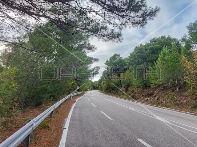 Tugare, Naklice, poljoprivredno zemljište 1.736 m2