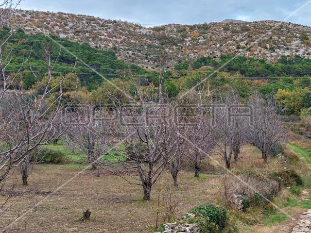 Tugare, Naklice, poljoprivredno zemljište, 332 m2