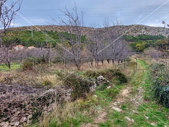 Tugare, Naklice, poljoprivredno zemljište, 332 m2