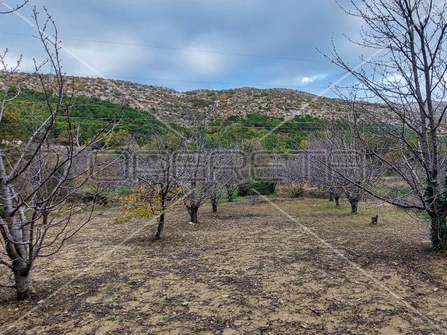 Tugare, Naklice, poljoprivredno zemljište, 332 m2