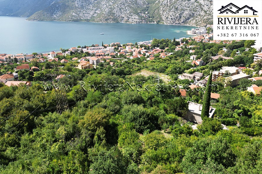 Placevi sa pogledom na more Risan Kotor
