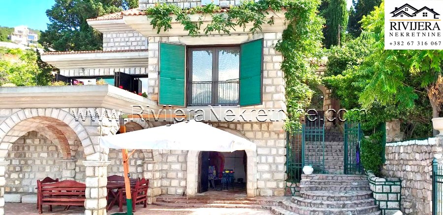Na prodaju jedinstvena kamena vila u primorskom mjestu Rose Herceg Novi