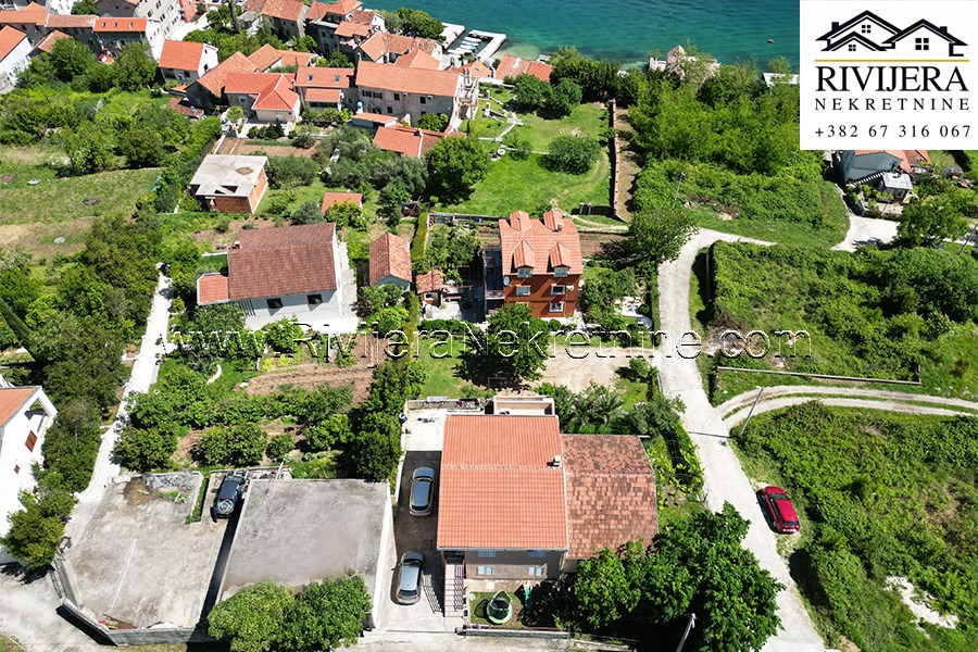 Na prodaju kuća u Prčanj Kotor