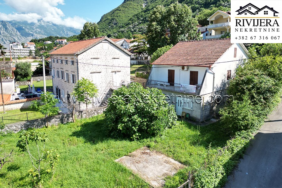 Na prodaju dvoetazna kuca Markov Rt Kotor