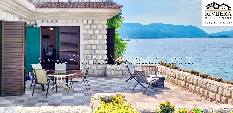 Na prodaju jedinstvena kamena vila u primorskom mjestu Rose Herceg Novi