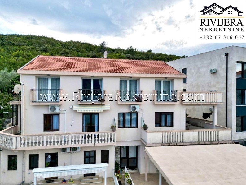 Na prodaju vila na obali mora Djurasevici opstina Tivat