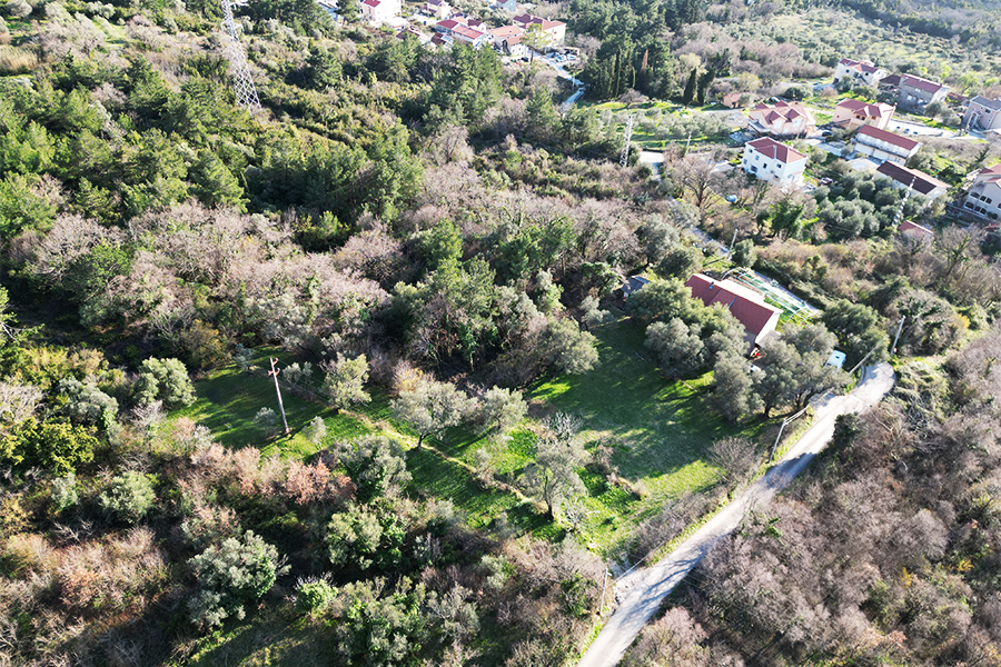 Urbanizovan plac Kotor Kavac