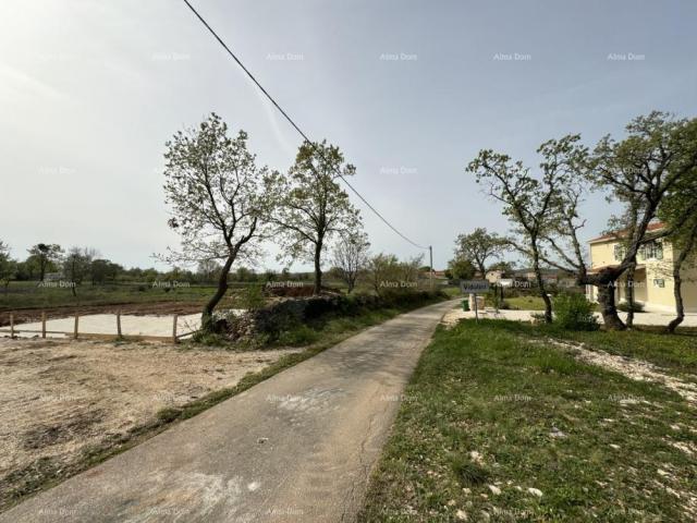 Građevinsko zemljište Prodaja građevinskog zemljišta sa  građevinskom dozvolom,  Svetvinčenat!