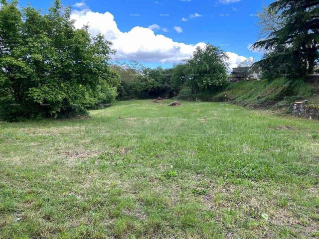 Građevinsko zemljište Prodaje se  građevinsko zemljište, 1137 m2,  Kanfanar