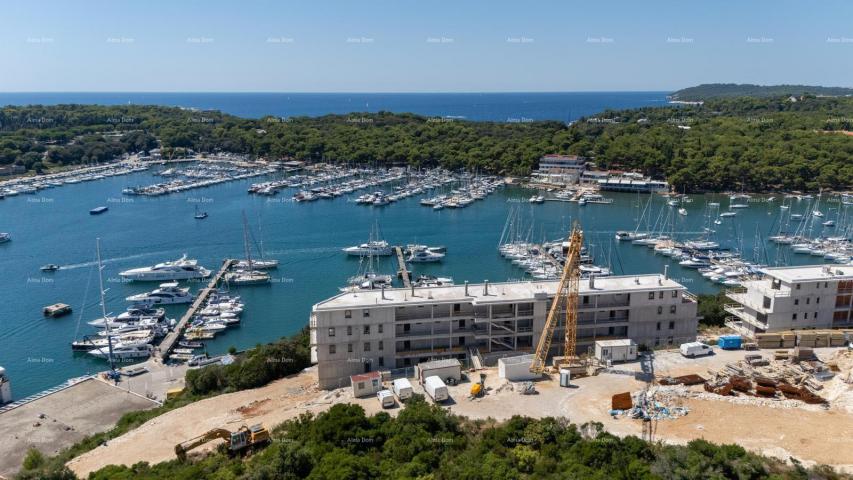 Stan Prodaja modernih stanova u ekskluzivnoj zgradi sa pogledom na Marinu, Pula!