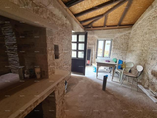 Haus Zu verkaufen: Haus mit Weinkeller in der Renovierungsphase, Krnica!