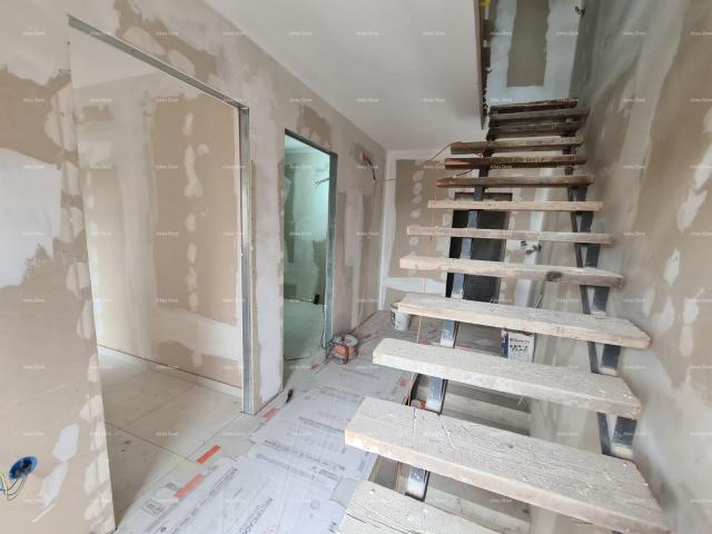 Haus Zu verkaufen: Haus mit Weinkeller in der Renovierungsphase, Krnica!