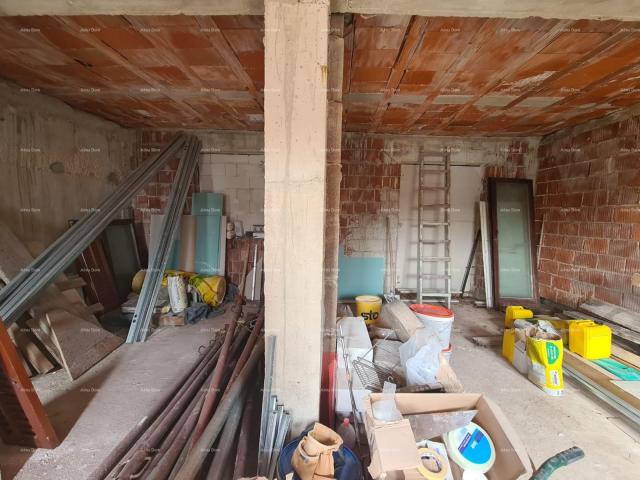 Haus Zu verkaufen: Haus mit Weinkeller in der Renovierungsphase, Krnica!