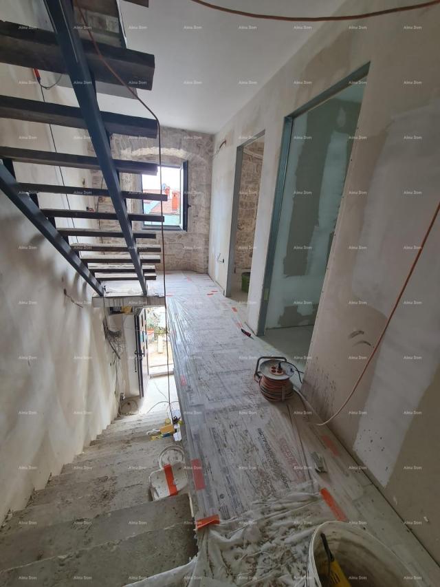Haus Zu verkaufen: Haus mit Weinkeller in der Renovierungsphase, Krnica!