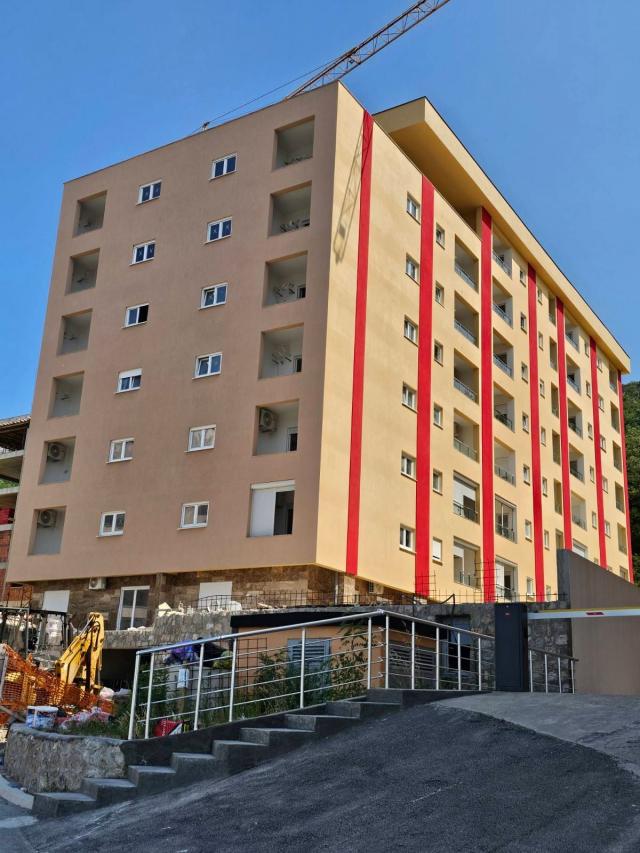 Dvosoban Stan 58m² s Pogledom na More u Bečićima – Nova Zgrada, Bez 3% Poreza!