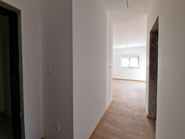 Dvosoban Stan 58m² s Pogledom na More u Bečićima – Nova Zgrada, Bez 3% Poreza!
