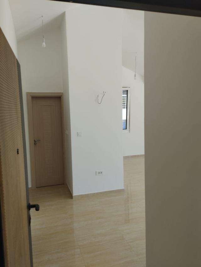 Prodaja dvosobnog stana 74m² sa pogledom na more – Herceg Novi, Djenovici