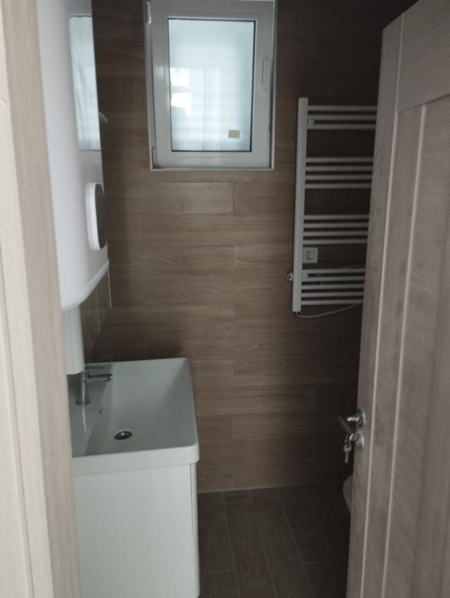 Prodaja dvosobnog stana 74m² sa pogledom na more – Herceg Novi, Djenovici
