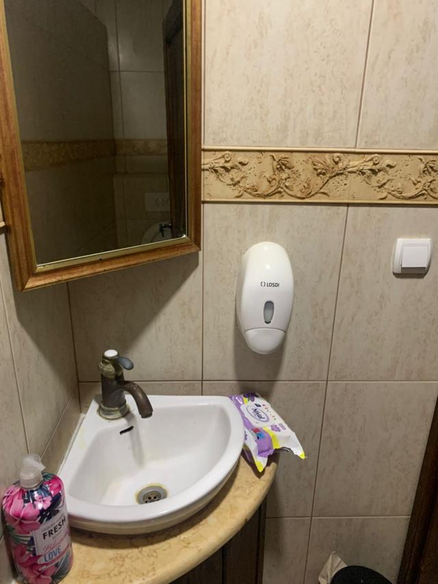 Prodaja poslovnog prostora 100 m² sa dvorištem – Centar Risna