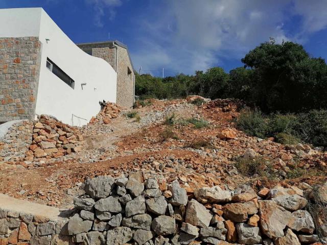 Prodaja urbanizovanog zemljista 550m2 , Rose, Herceg Novi. 