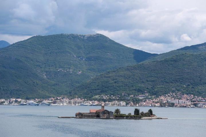 Luksuzna vila na obali  Krašića- Tivat