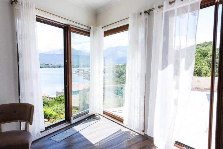 Luksuzna vila na obali  Krašića- Tivat