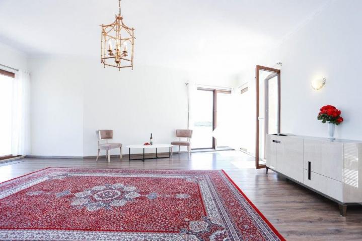 Luksuzna vila na obali  Krašića- Tivat