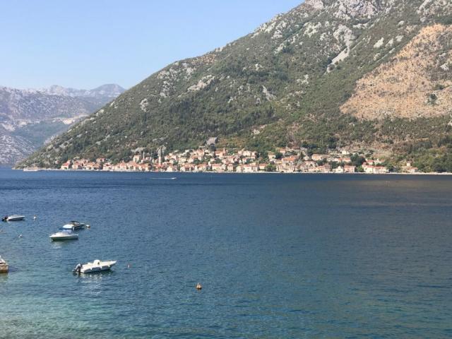Vila na obali mora, Stoliv