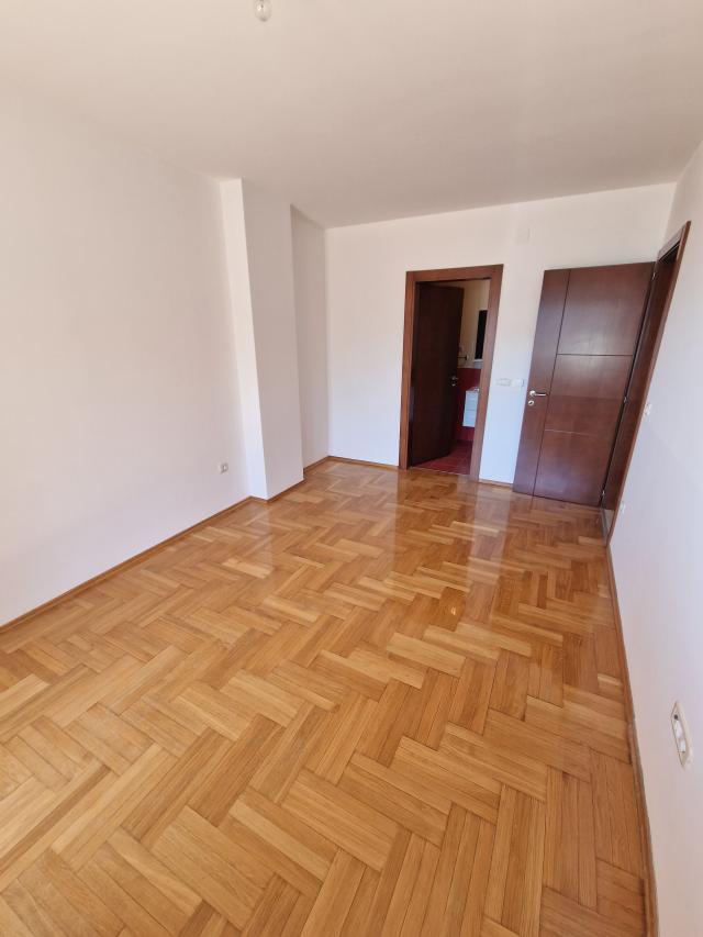 Nov dvosoban stan 103m2 sa pogledom na more. Anatolia, Bečići