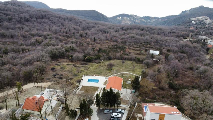 Urbanizovan plac sa prelepim pogledom na more u Kuljačama, opština Budva - 2170 m²