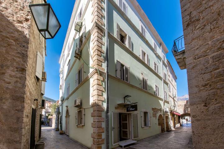 Prodaja jednosobnog stana 48 m² u Starom gradu Budve