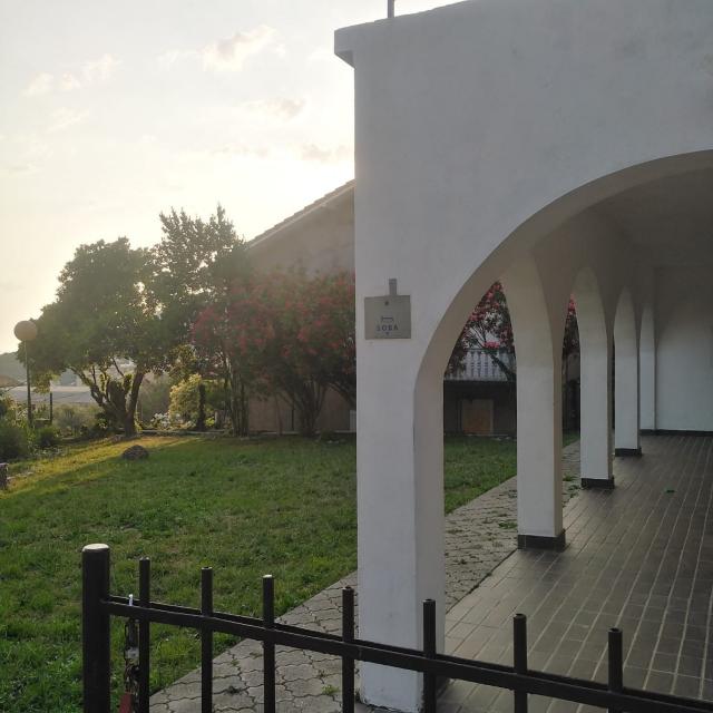 Kuca za renoviranje sa prelepim pogledom na more, Petrovac, Budva. 