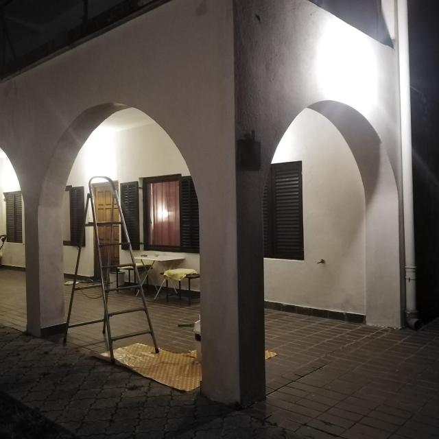 Kuca za renoviranje sa prelepim pogledom na more, Petrovac, Budva. 