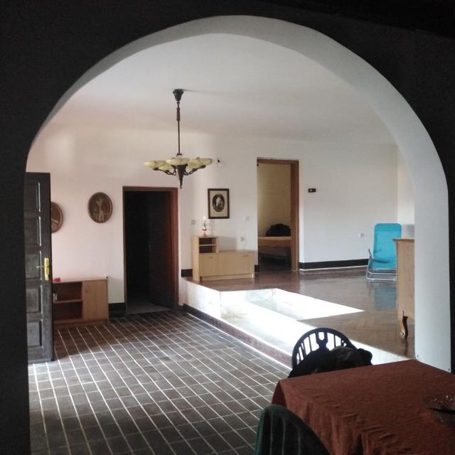 Kuca za renoviranje sa prelepim pogledom na more, Petrovac, Budva. 