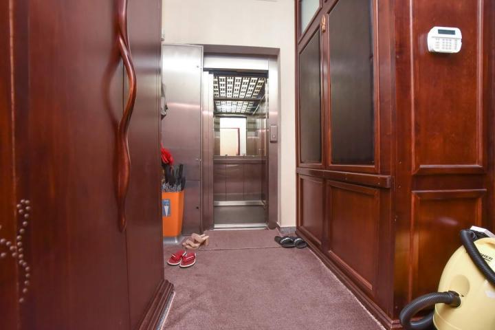 Trosoban penthouse 179m2 sa pogledom na more. (Mogućnost plaćanja u Rusiji, kriptovalutama i rubljam