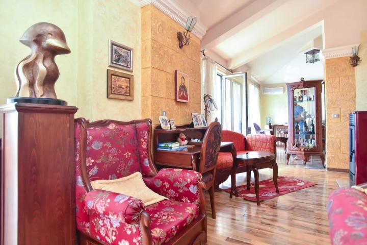 Trosoban penthouse 179m2 sa pogledom na more. (Mogućnost plaćanja u Rusiji, kriptovalutama i rubljam