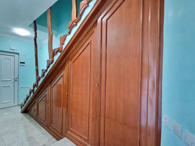 Dupleks trosoban stan 100m2 sa fantastičnim pogledom na more, Sveti Stefan (NA DUZI VREMENSKI PERIOD