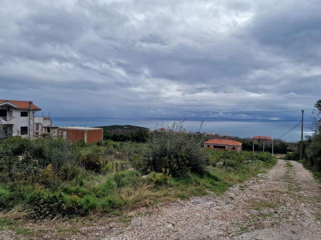 Urbanizovan plac  600m2 sa pogledom na more, Krimovica-Opstina Kotor. 