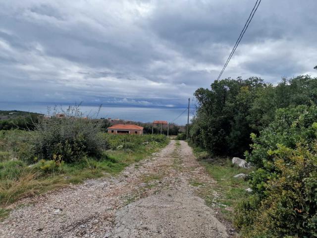 Urbanizovan plac  600m2 sa pogledom na more, Krimovica-Opstina Kotor. 
