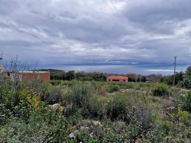 Urbanizovan plac  600m2 sa pogledom na more, Krimovica-Opstina Kotor. 